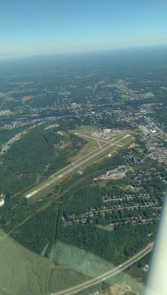 Maine Instrument Flight KAUG Airport Information.