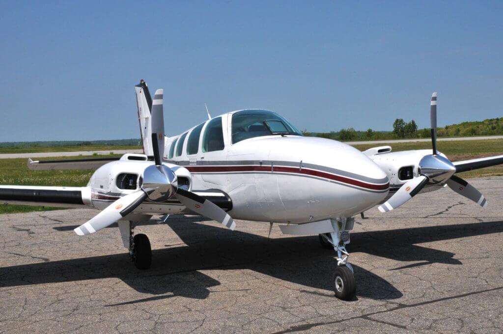 Beechcraft Baron 58.